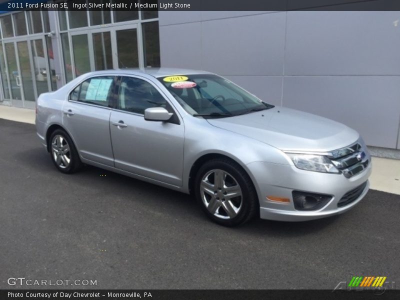 Ingot Silver Metallic / Medium Light Stone 2011 Ford Fusion SE