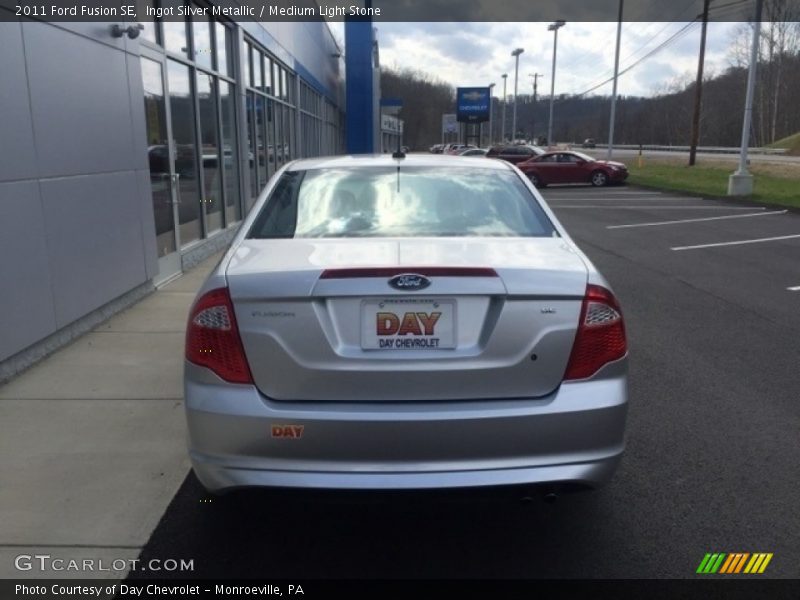 Ingot Silver Metallic / Medium Light Stone 2011 Ford Fusion SE