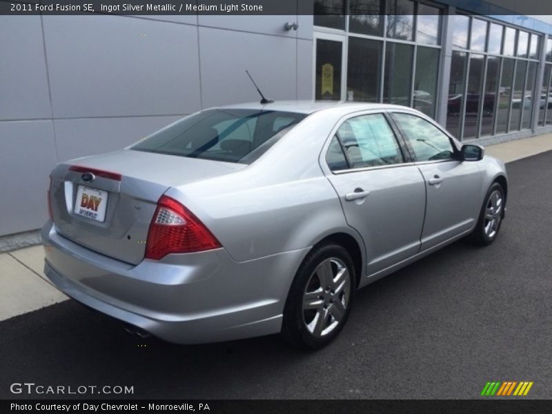 Ingot Silver Metallic / Medium Light Stone 2011 Ford Fusion SE
