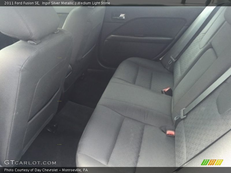 Ingot Silver Metallic / Medium Light Stone 2011 Ford Fusion SE