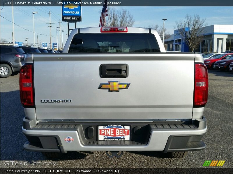 Silver Ice Metallic / Jet Black 2016 Chevrolet Colorado WT Crew Cab