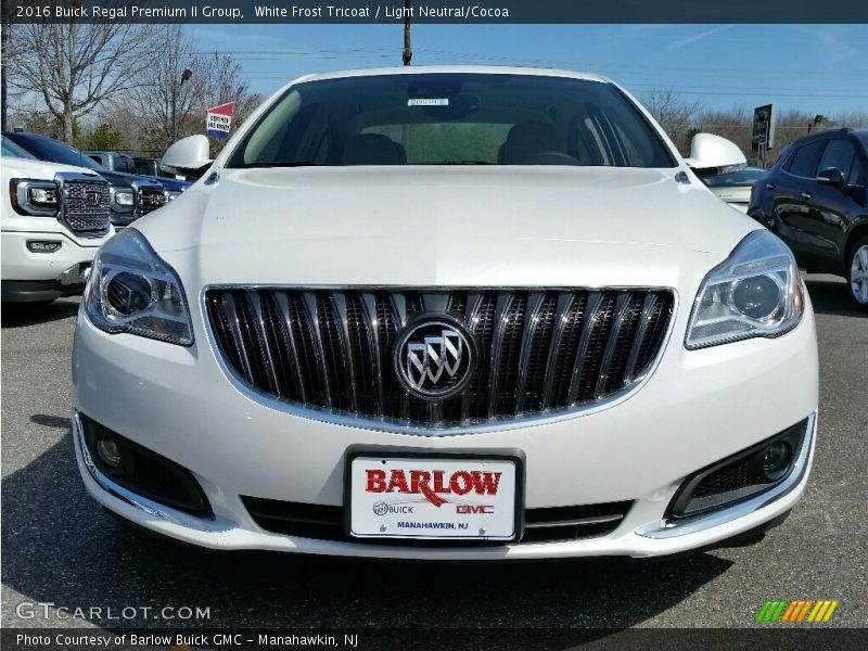 White Frost Tricoat / Light Neutral/Cocoa 2016 Buick Regal Premium II Group