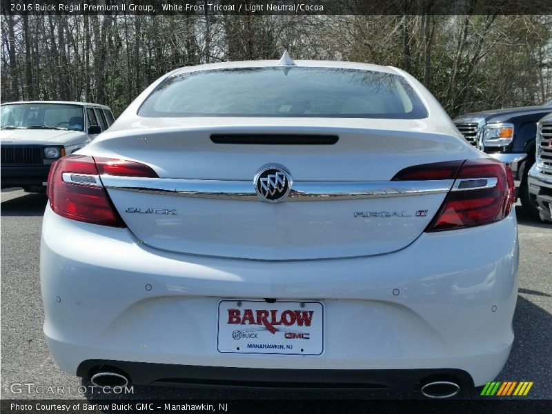 White Frost Tricoat / Light Neutral/Cocoa 2016 Buick Regal Premium II Group