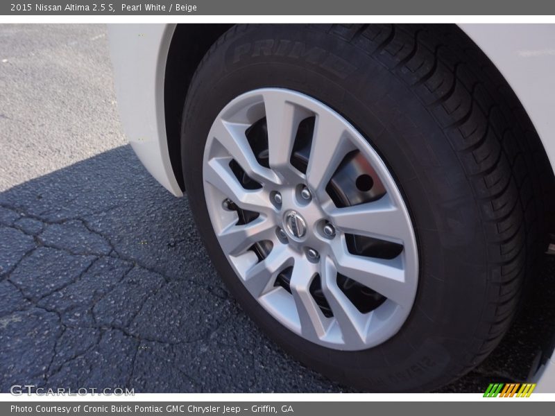 Pearl White / Beige 2015 Nissan Altima 2.5 S