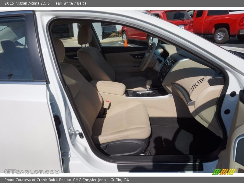 Pearl White / Beige 2015 Nissan Altima 2.5 S
