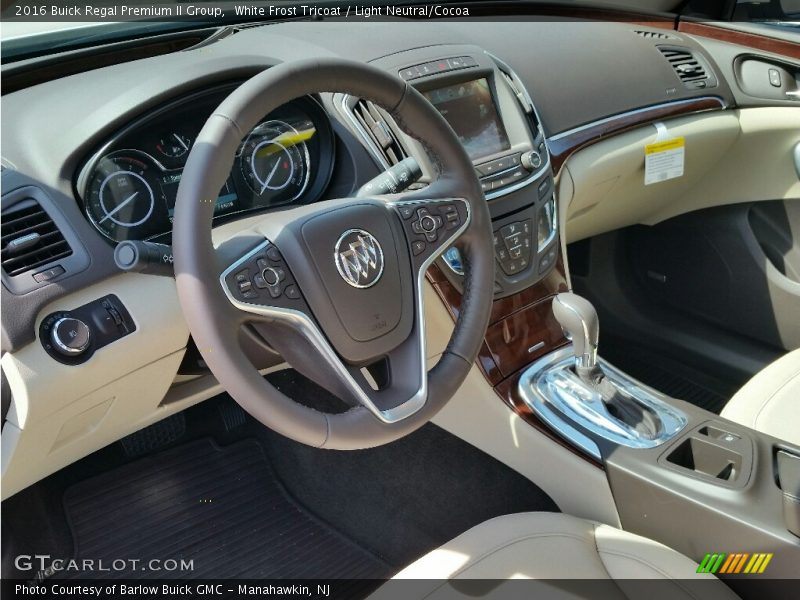 White Frost Tricoat / Light Neutral/Cocoa 2016 Buick Regal Premium II Group