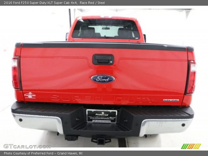Race Red / Steel 2016 Ford F250 Super Duty XLT Super Cab 4x4