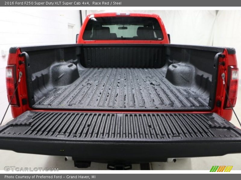 Race Red / Steel 2016 Ford F250 Super Duty XLT Super Cab 4x4