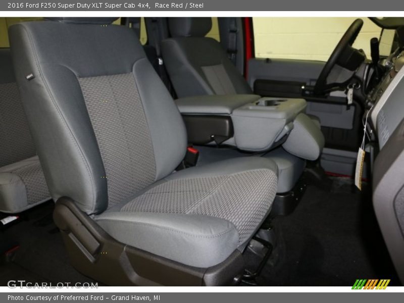 Race Red / Steel 2016 Ford F250 Super Duty XLT Super Cab 4x4