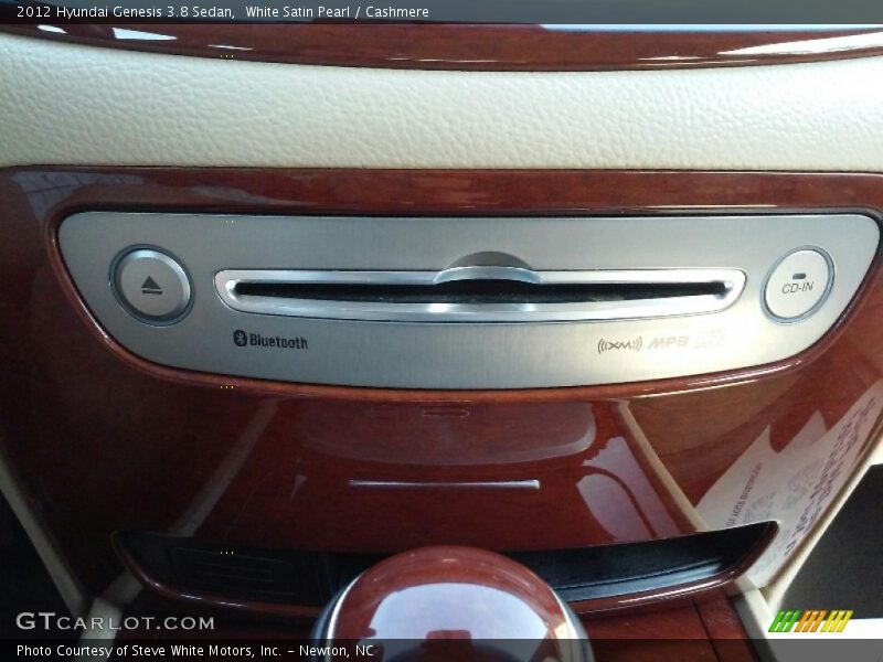 White Satin Pearl / Cashmere 2012 Hyundai Genesis 3.8 Sedan
