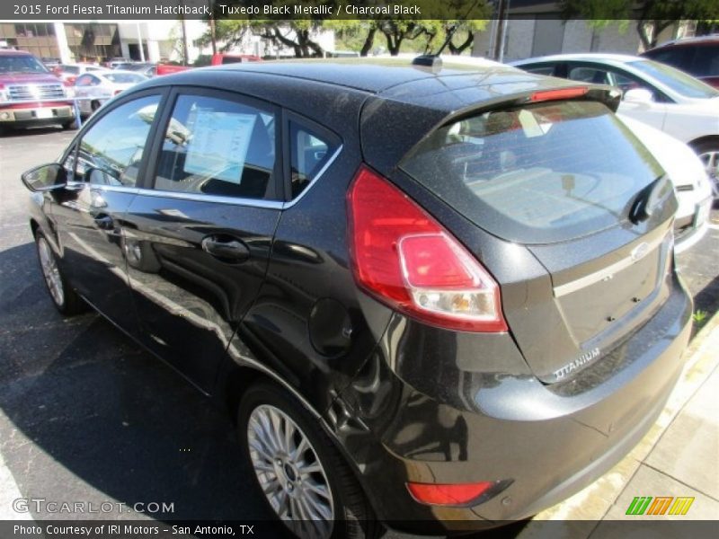 Tuxedo Black Metallic / Charcoal Black 2015 Ford Fiesta Titanium Hatchback