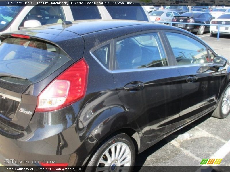 Tuxedo Black Metallic / Charcoal Black 2015 Ford Fiesta Titanium Hatchback