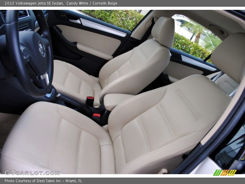 Candy White / Cornsilk Beige 2013 Volkswagen Jetta SE Sedan