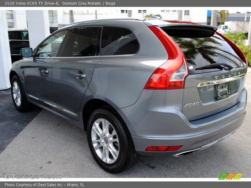 Osmium Grey Metallic / Beige 2016 Volvo XC60 T5 Drive-E