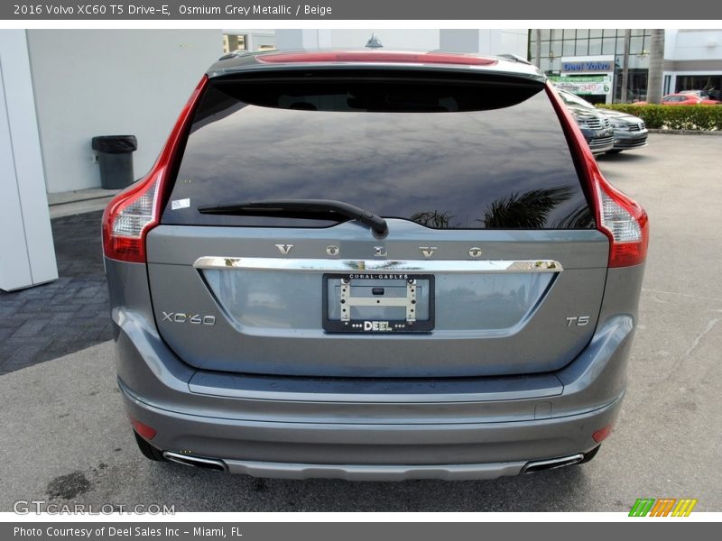 Osmium Grey Metallic / Beige 2016 Volvo XC60 T5 Drive-E