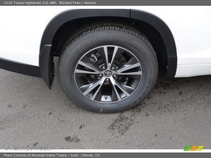  2016 Highlander XLE AWD Wheel