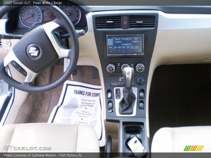 Pearl White / Beige 2007 Suzuki XL7