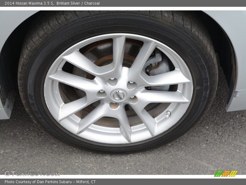 Brilliant Silver / Charcoal 2014 Nissan Maxima 3.5 S