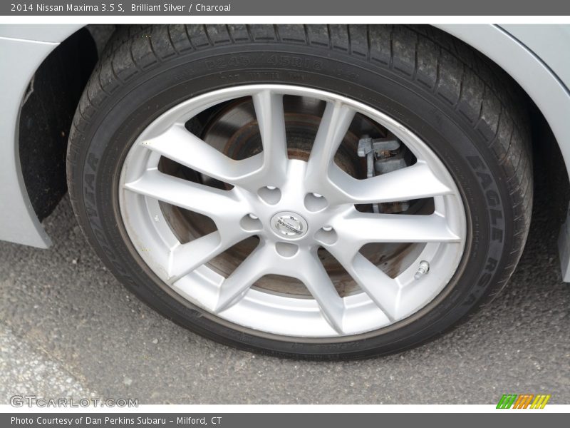 Brilliant Silver / Charcoal 2014 Nissan Maxima 3.5 S
