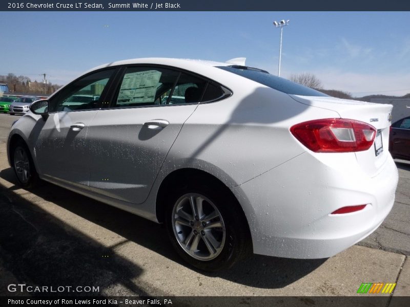 Summit White / Jet Black 2016 Chevrolet Cruze LT Sedan