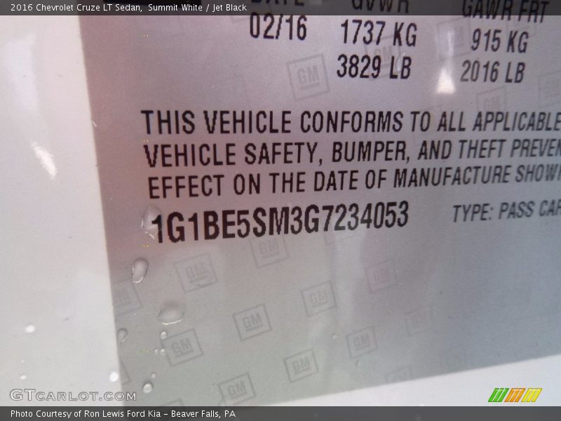 Summit White / Jet Black 2016 Chevrolet Cruze LT Sedan