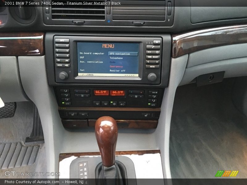 Titanium Silver Metallic / Black 2001 BMW 7 Series 740iL Sedan