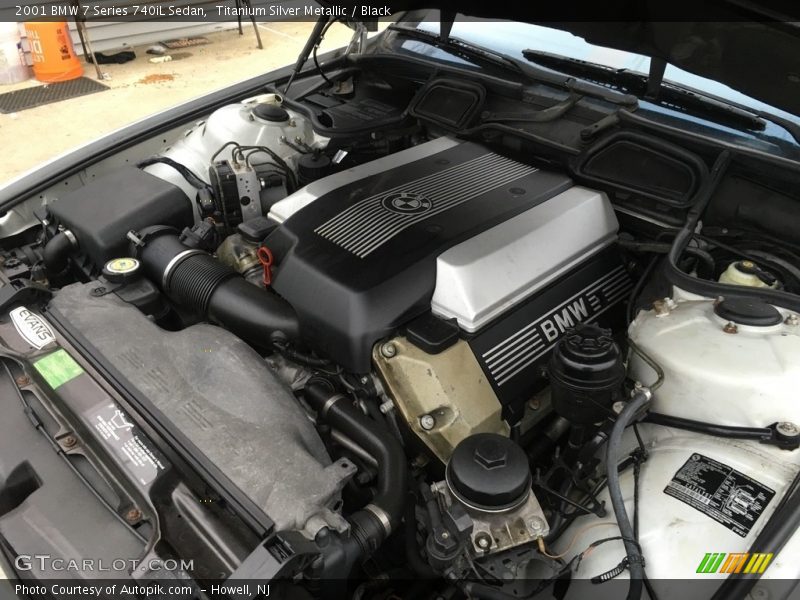 Titanium Silver Metallic / Black 2001 BMW 7 Series 740iL Sedan