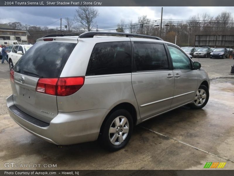 Silver Shadow Pearl / Stone Gray 2004 Toyota Sienna LE