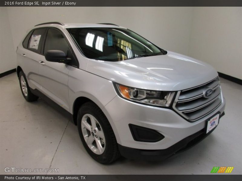 Ingot Silver / Ebony 2016 Ford Edge SE