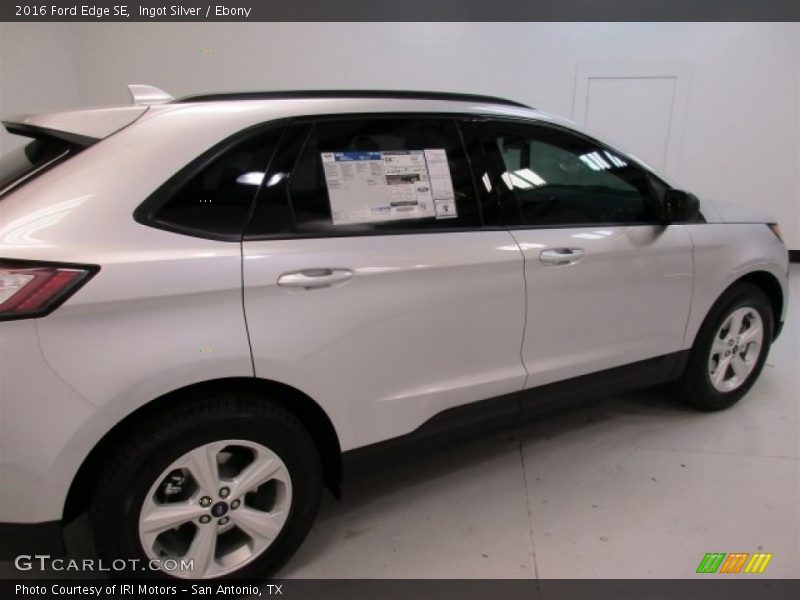 Ingot Silver / Ebony 2016 Ford Edge SE