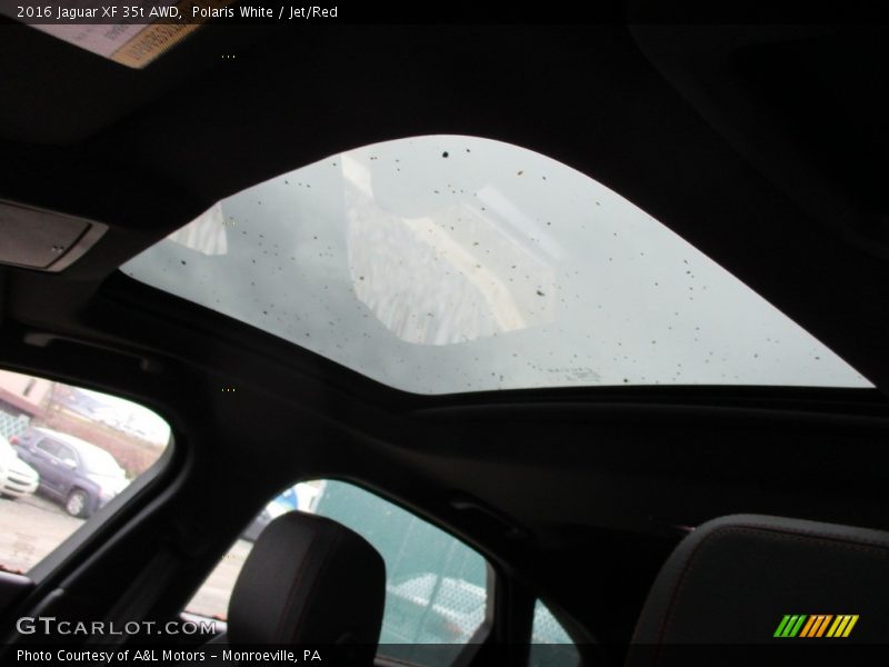 Polaris White / Jet/Red 2016 Jaguar XF 35t AWD