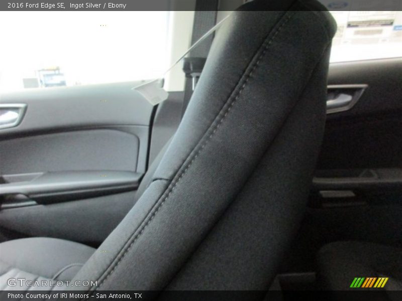 Ingot Silver / Ebony 2016 Ford Edge SE
