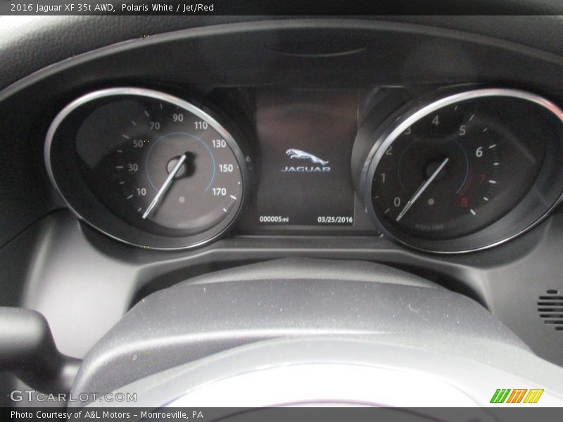 Polaris White / Jet/Red 2016 Jaguar XF 35t AWD