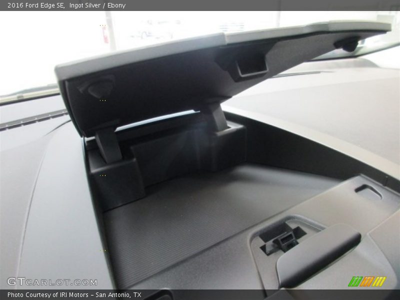 Ingot Silver / Ebony 2016 Ford Edge SE