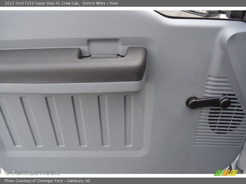 Oxford White / Steel 2013 Ford F250 Super Duty XL Crew Cab