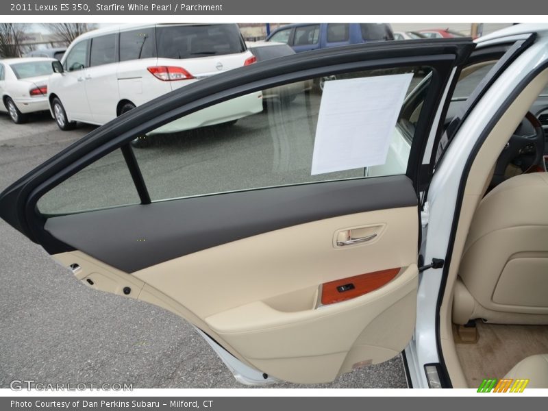 Starfire White Pearl / Parchment 2011 Lexus ES 350
