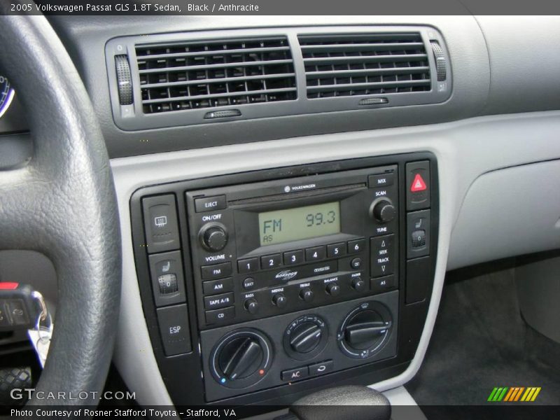Black / Anthracite 2005 Volkswagen Passat GLS 1.8T Sedan