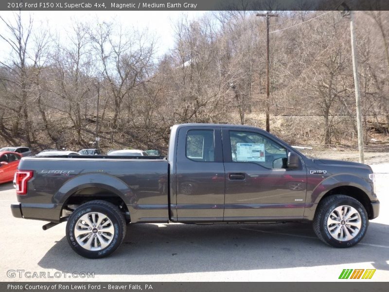 Magnetic / Medium Earth Gray 2016 Ford F150 XL SuperCab 4x4