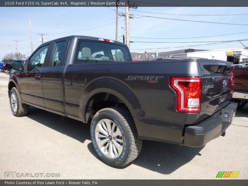 Magnetic / Medium Earth Gray 2016 Ford F150 XL SuperCab 4x4