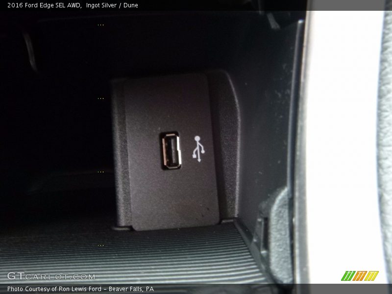 Ingot Silver / Dune 2016 Ford Edge SEL AWD