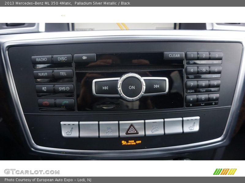 Palladium Silver Metallic / Black 2013 Mercedes-Benz ML 350 4Matic