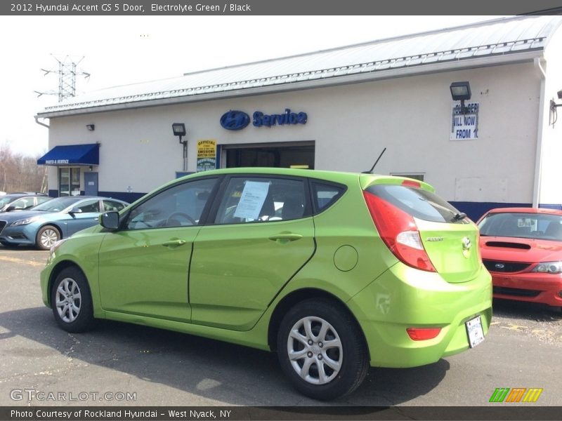 Electrolyte Green / Black 2012 Hyundai Accent GS 5 Door