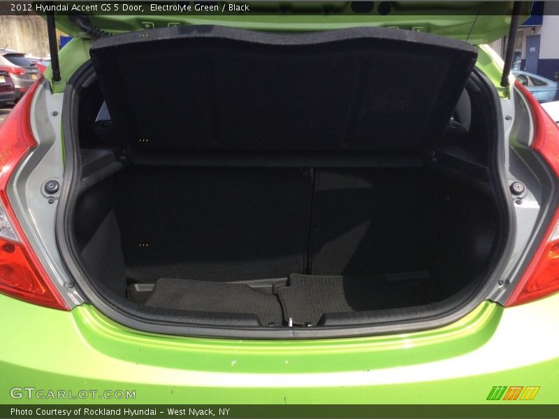 Electrolyte Green / Black 2012 Hyundai Accent GS 5 Door
