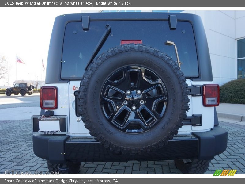 Bright White / Black 2015 Jeep Wrangler Unlimited Willys Wheeler 4x4