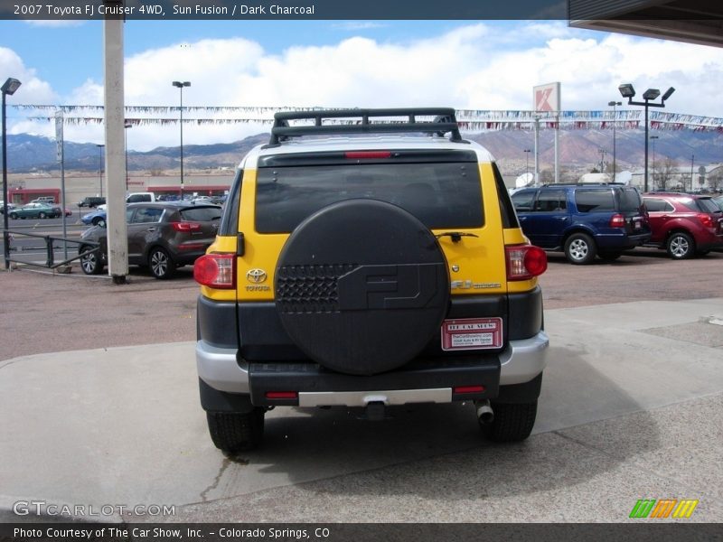 Sun Fusion / Dark Charcoal 2007 Toyota FJ Cruiser 4WD