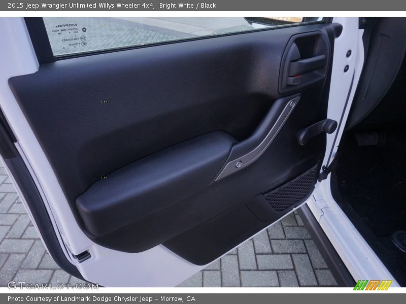 Bright White / Black 2015 Jeep Wrangler Unlimited Willys Wheeler 4x4