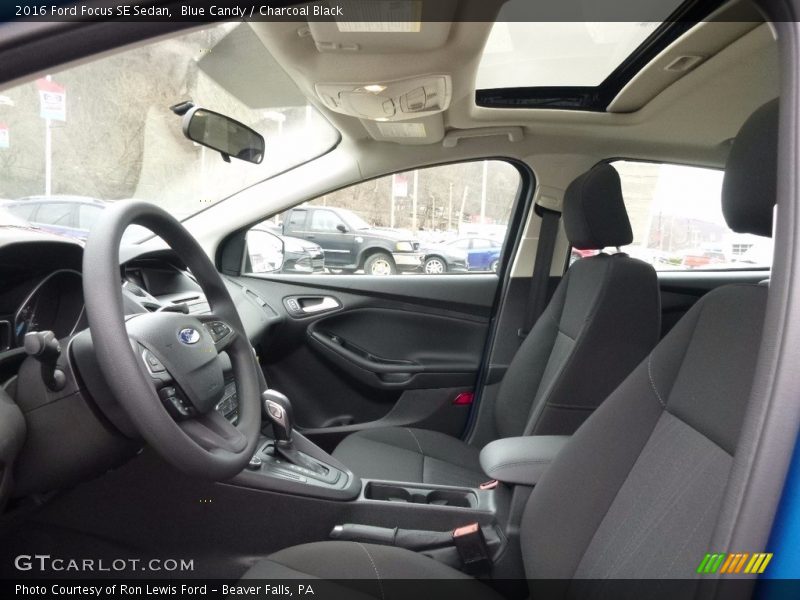 Blue Candy / Charcoal Black 2016 Ford Focus SE Sedan