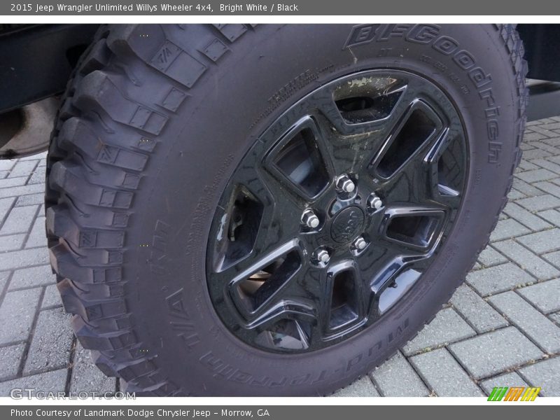 Bright White / Black 2015 Jeep Wrangler Unlimited Willys Wheeler 4x4