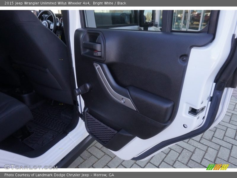 Bright White / Black 2015 Jeep Wrangler Unlimited Willys Wheeler 4x4