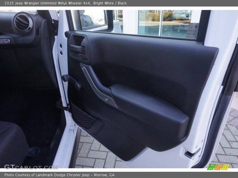 Bright White / Black 2015 Jeep Wrangler Unlimited Willys Wheeler 4x4